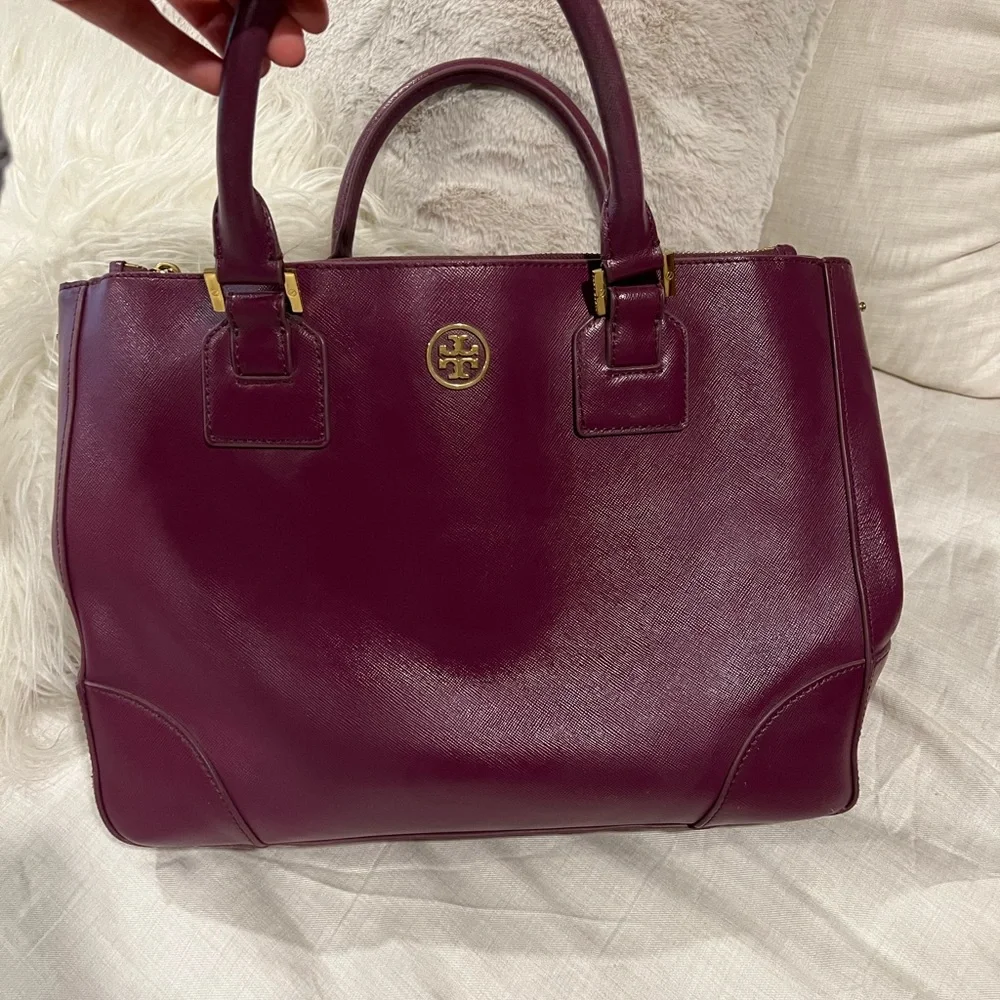 Tory Burch Robinson Double Zip - Picture 2 of 12